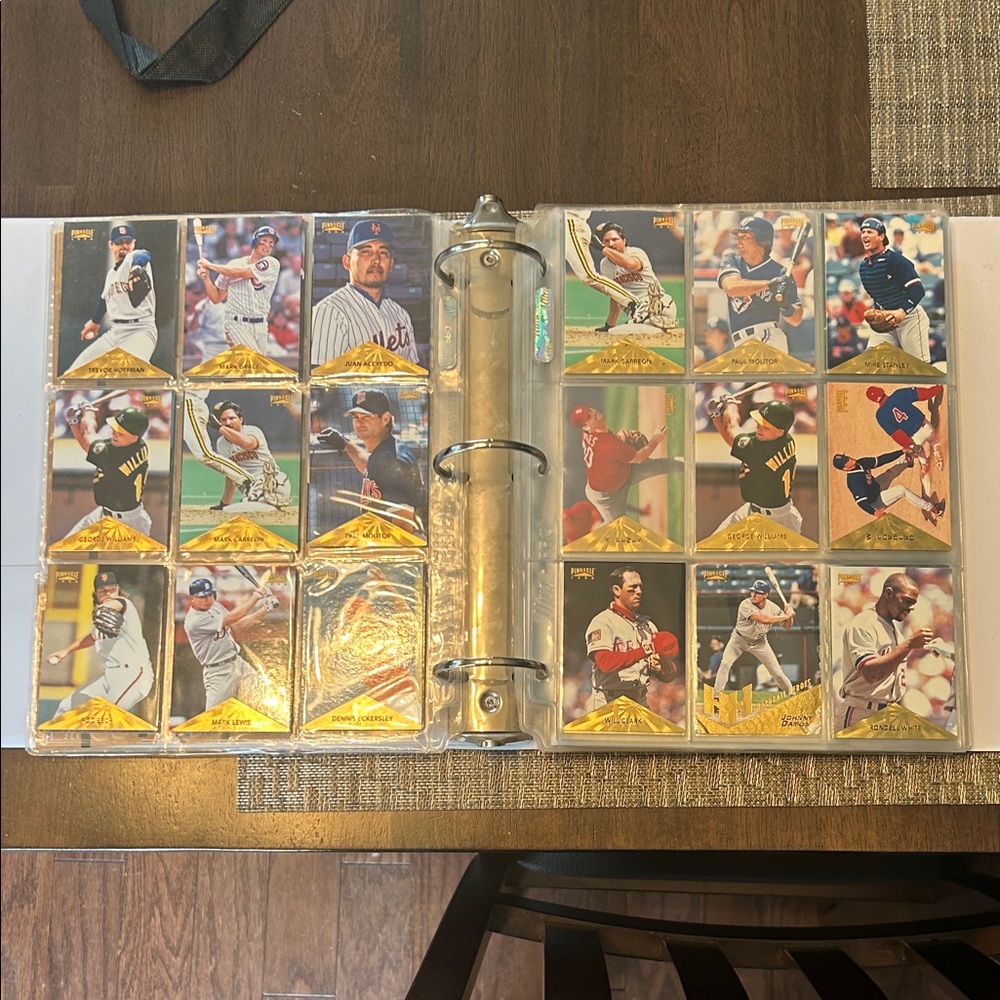 230+ Pinnacle Baseball Cards